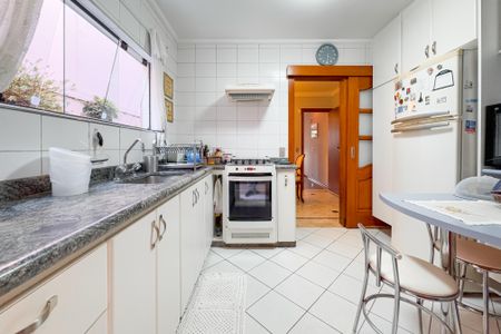 Casa à venda com 204m², 3 quartos e 3 vagas Casa à venda com 204m², 3 quartos e 3 vagasCozinha