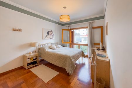 Casa à venda com 204m², 3 quartos e 3 vagas Casa à venda com 204m², 3 quartos e 3 vagasSuíte Master