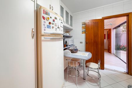 Casa à venda com 204m², 3 quartos e 3 vagas Casa à venda com 204m², 3 quartos e 3 vagasCozinha