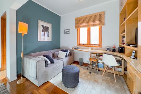 Casa à venda com 204m², 3 quartos e 3 vagas Casa à venda com 204m², 3 quartos e 3 vagasEscritório / Quarto Reversível