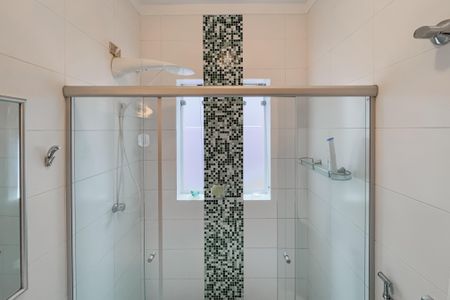 Casa à venda com 204m², 3 quartos e 3 vagas Casa à venda com 204m², 3 quartos e 3 vagasBanheiro da Suíte