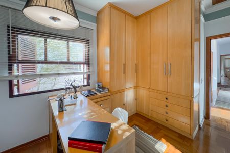Casa à venda com 204m², 3 quartos e 3 vagas Casa à venda com 204m², 3 quartos e 3 vagasQuarto 1