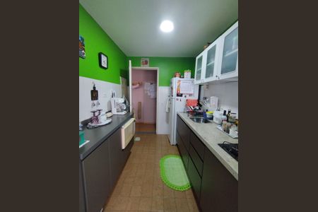 Apartamento para alugar com 69m², 2 quartos e 1 vaga Apartamento para alugar com 69m², 2 quartos e 1 vagaCozinha - Armários