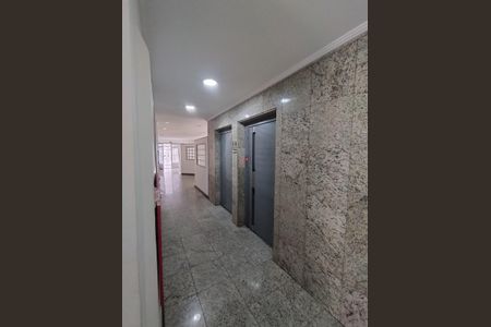 Apartamento para alugar com 69m², 2 quartos e 1 vaga Apartamento para alugar com 69m², 2 quartos e 1 vagaElevadores
