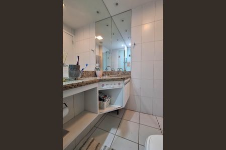 Apartamento à venda com 114m², 3 quartos e 2 vagas Apartamento à venda com 114m², 3 quartos e 2 vagasBanheiro Social