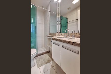 Apartamento à venda com 114m², 3 quartos e 2 vagas Apartamento à venda com 114m², 3 quartos e 2 vagasBanheiro da Suíte 1