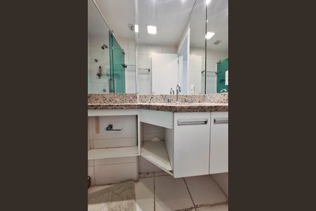 Apartamento à venda com 114m², 3 quartos e 2 vagas Apartamento à venda com 114m², 3 quartos e 2 vagasBanheiro da Suíte 1