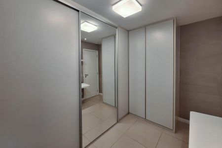 Apartamento à venda com 114m², 3 quartos e 2 vagas Apartamento à venda com 114m², 3 quartos e 2 vagasQuarto 2