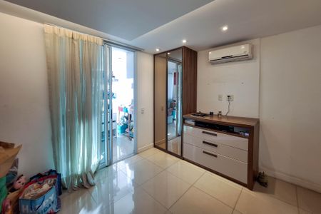 Apartamento à venda com 114m², 3 quartos e 2 vagas Apartamento à venda com 114m², 3 quartos e 2 vagasSuíte