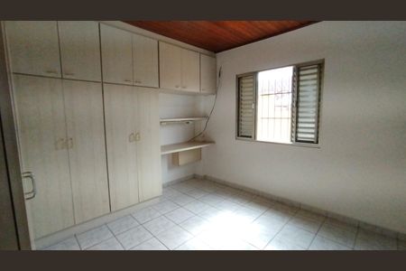 Casa à venda com 208m², 3 quartos e 2 vagasQuarto 2