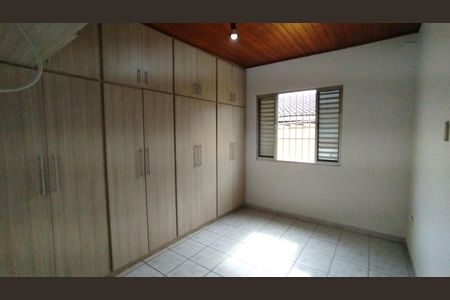 Casa à venda com 208m², 3 quartos e 2 vagasQuarto 3