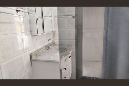 Casa à venda com 208m², 3 quartos e 2 vagasBanheiro