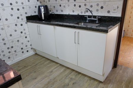 Casa para alugar com 250m², 3 quartos e 2 vagas Casa para alugar com 250m², 3 quartos e 2 vagasCozinha
