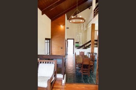 Casa para alugar com 250m², 3 quartos e 2 vagas Casa para alugar com 250m², 3 quartos e 2 vagassala