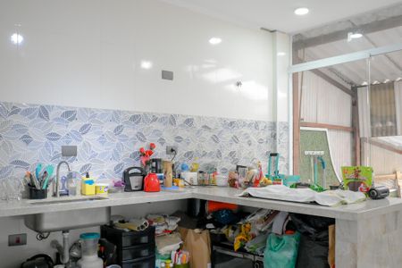 Casa à venda com 118m², 2 quartos e 2 vagas Casa à venda com 118m², 2 quartos e 2 vagasCozinha