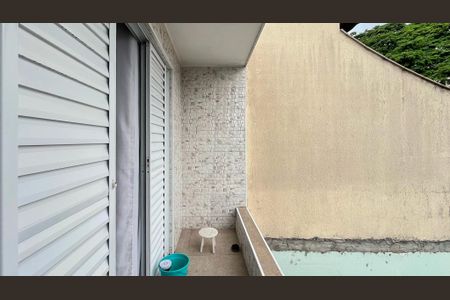 Casa à venda com 118m², 2 quartos e 2 vagas Casa à venda com 118m², 2 quartos e 2 vagasVaranda da Suite