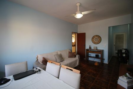 Apartamento à venda com 74m², 3 quartos e 1 vagaSala