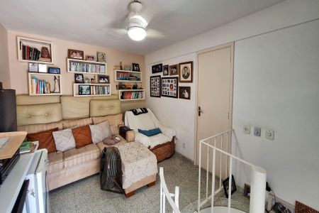 Apartamento à venda com 117m², 3 quartos e 2 vagas Apartamento à venda com 117m², 3 quartos e 2 vagasSala 2