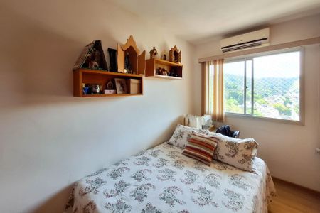 Apartamento à venda com 117m², 3 quartos e 2 vagas Apartamento à venda com 117m², 3 quartos e 2 vagasQuarto 2