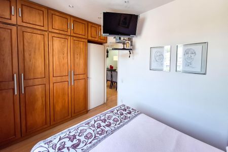 Apartamento à venda com 117m², 3 quartos e 2 vagas Apartamento à venda com 117m², 3 quartos e 2 vagasQuarto 1