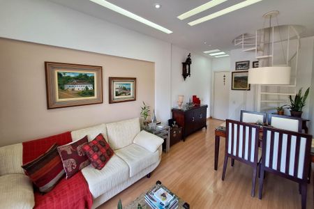 Apartamento à venda com 117m², 3 quartos e 2 vagas Apartamento à venda com 117m², 3 quartos e 2 vagasSala