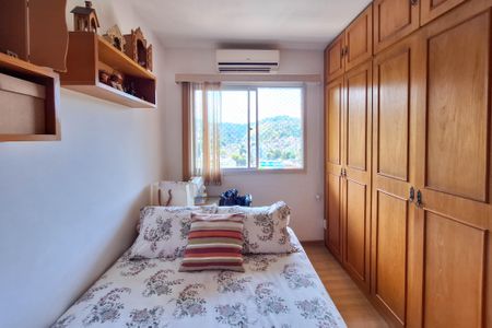 Apartamento à venda com 117m², 3 quartos e 2 vagas Apartamento à venda com 117m², 3 quartos e 2 vagasQuarto 2