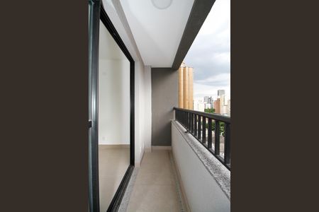 Studio à venda com 30m², 1 quarto e sem vaga Studio à venda com 30m², 1 quarto e sem vagaVaranda