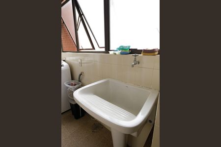 Apartamento à venda com 99m², 2 quartos e 1 vagaÁrea de Serviço