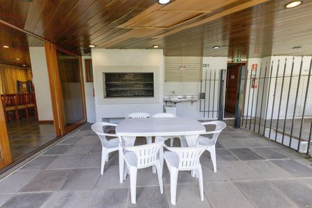 Apartamento à venda com 99m², 2 quartos e 1 vagaÁrea comum