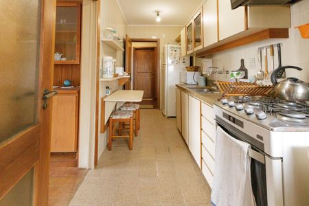 Apartamento à venda com 99m², 2 quartos e 1 vagaCozinha