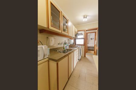 Apartamento à venda com 99m², 2 quartos e 1 vagaCozinha