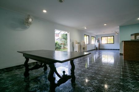 Apartamento à venda com 82m², 2 quartos e 1 vaga Apartamento à venda com 82m², 2 quartos e 1 vagaÁrea comum - Salão de festas