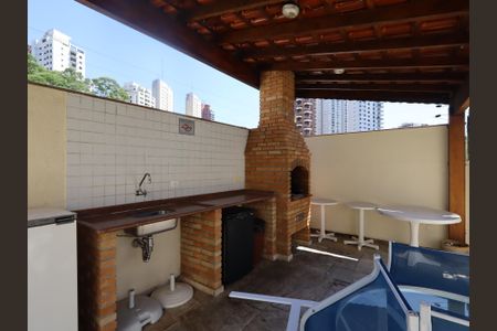 Apartamento à venda com 213m², 4 quartos e 2 vagasÁrea comum - Churrasqueira