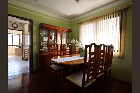 Apartamento à venda com 213m², 4 quartos e 2 vagasSala de Jantar