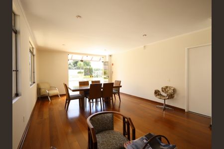 Apartamento à venda com 213m², 4 quartos e 2 vagasÁrea comum - Salão de festas