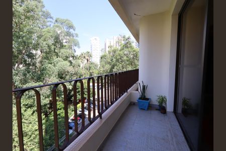 Apartamento à venda com 213m², 4 quartos e 2 vagasVaranda 
