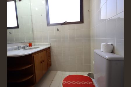 Apartamento à venda com 213m², 4 quartos e 2 vagasBanheiro