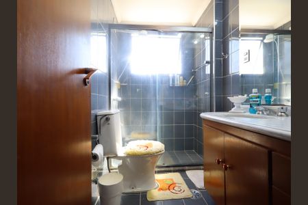 Apartamento à venda com 213m², 4 quartos e 2 vagasBanheiro da Suíte