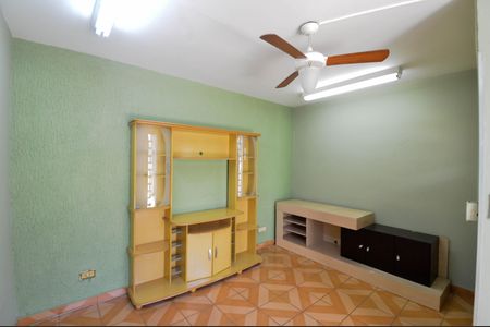 Casa à venda com 174m², 4 quartos e 2 vagasQuarto de Serviço