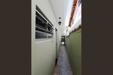 Casa à venda com 174m², 4 quartos e 2 vagasCorredor Lateral