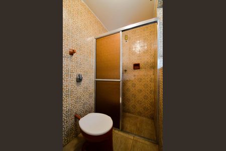 Casa à venda com 174m², 4 quartos e 2 vagasBanheiro de serviço