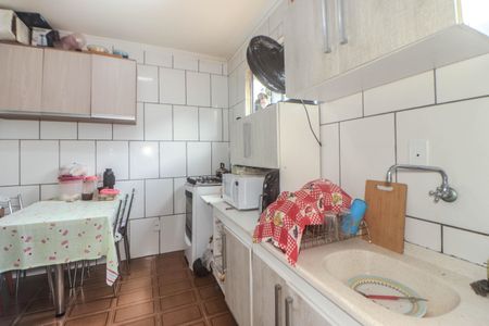 Apartamento à venda com 56m², 2 quartos e 1 vaga Apartamento à venda com 56m², 2 quartos e 1 vagaCozinha e Área de Serviço