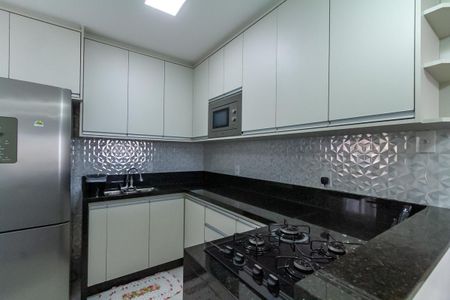 Apartamento à venda com 70m², 3 quartos e 2 vagasCozinha e Área de Serviço