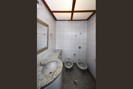 Apartamento à venda com 130m², 4 quartos e 2 vagasBanheiro suite