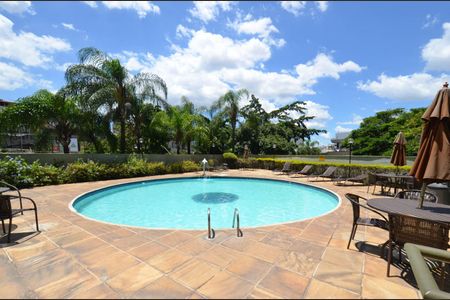 Apartamento à venda com 130m², 4 quartos e 2 vagasPiscina