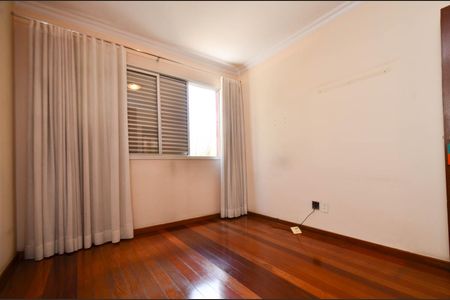 Apartamento à venda com 130m², 4 quartos e 2 vagasQuarto1