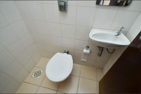 Apartamento à venda com 130m², 4 quartos e 2 vagasBanheiro serviço