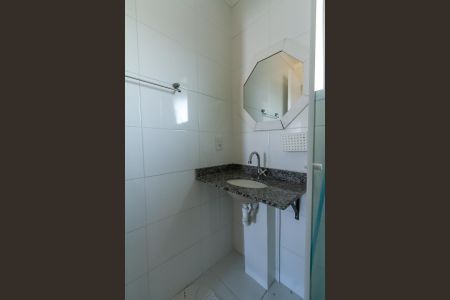 Apartamento à venda com 70m², 3 quartos e 2 vagas Apartamento à venda com 70m², 3 quartos e 2 vagasBanheiro Social