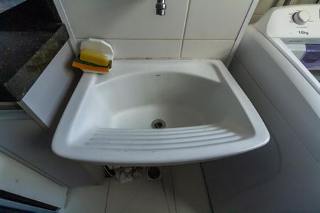 Apartamento à venda com 70m², 3 quartos e 2 vagas Apartamento à venda com 70m², 3 quartos e 2 vagasCozinha e Área de Serviço