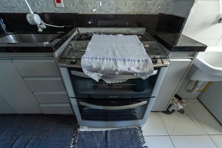 Apartamento à venda com 70m², 3 quartos e 2 vagas Apartamento à venda com 70m², 3 quartos e 2 vagasCozinha e Área de Serviço